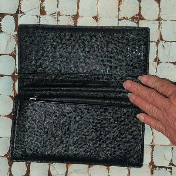 LV Graphite Porte Long Wallet - Picture 2 of 15